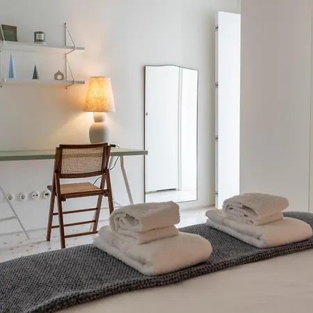 Alfama Modern Flats By Lovelystay